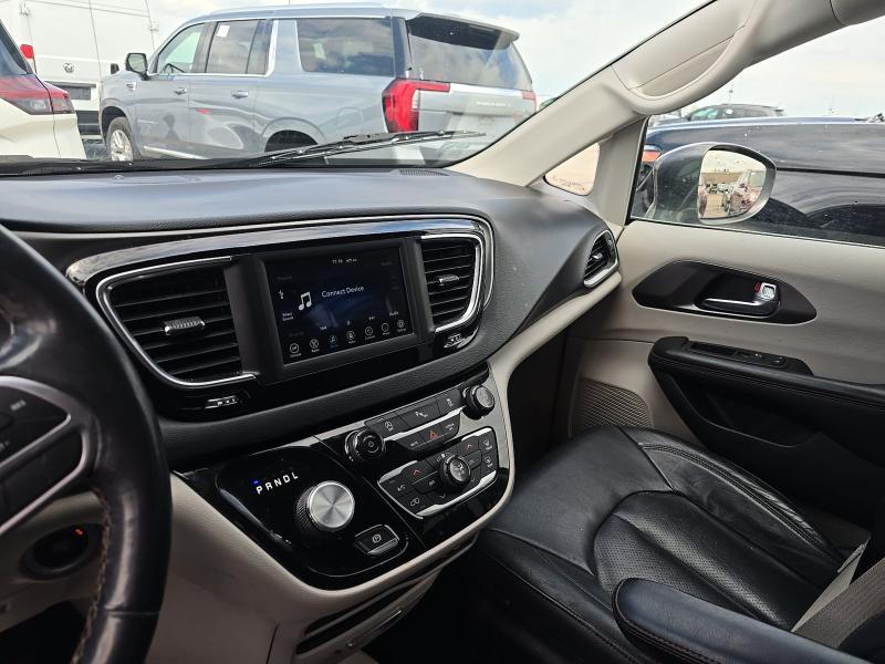Chrysler Pacifica Touring L FWD 2020
