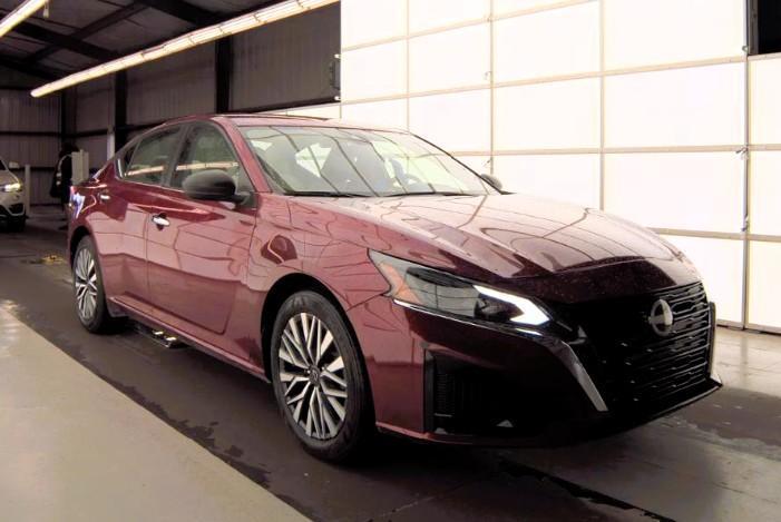 Nissan Altima SV FWD 2025