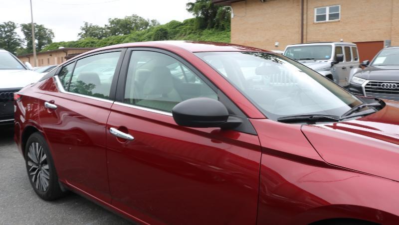 Nissan Altima SV FWD 2025