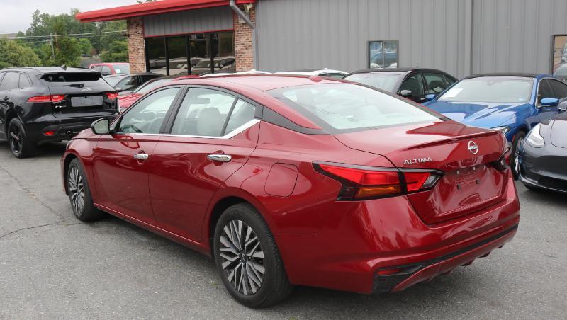 Nissan Altima SV FWD 2025