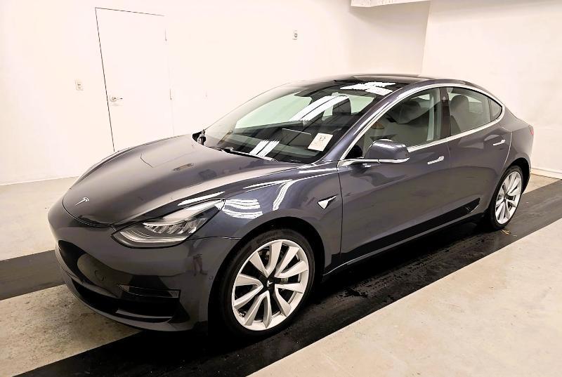 Tesla Model 3 Standard Range RWD 2020