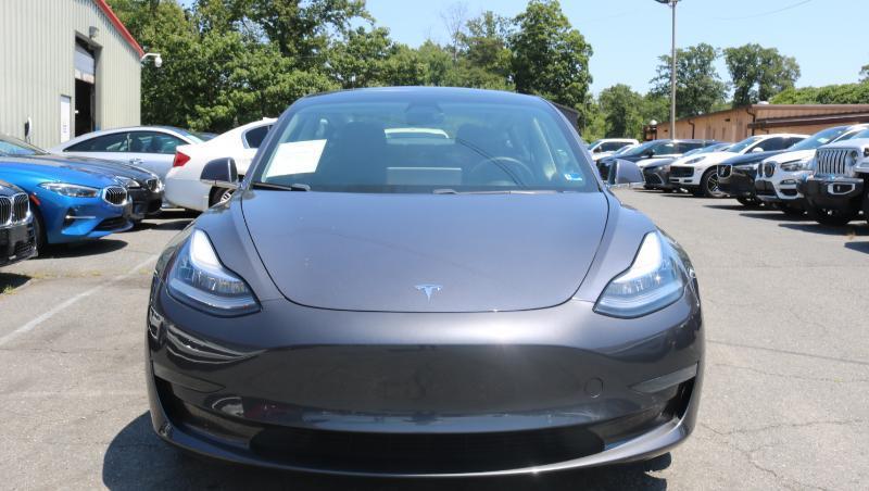 Tesla Model 3 Standard Range RWD 2020