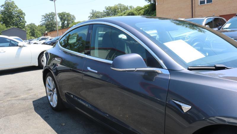 Tesla Model 3 Standard Range RWD 2020