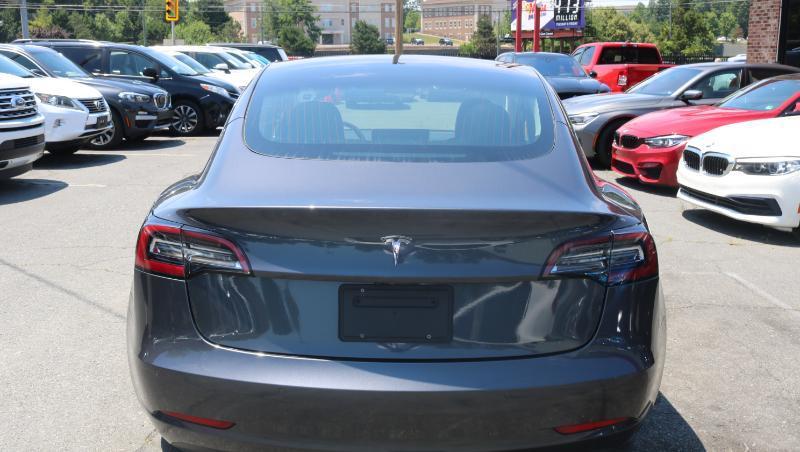 Tesla Model 3 Standard Range RWD 2020