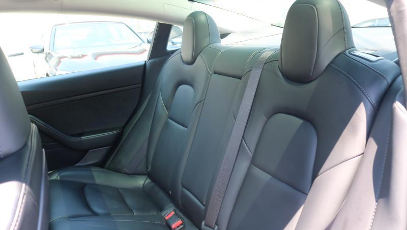 Tesla Model 3 Standard Range RWD 2020