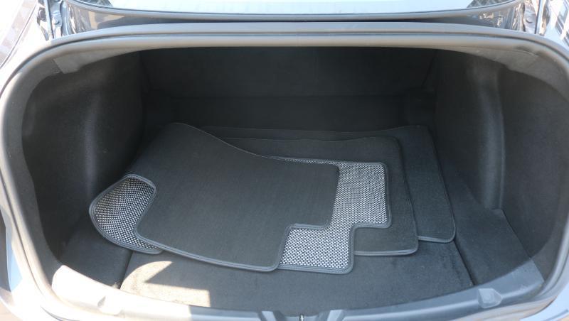 Tesla Model 3 Standard Range RWD 2020