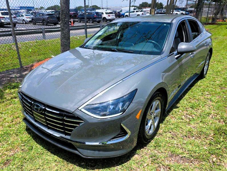 Hyundai Sonata SE 2.5L 2021