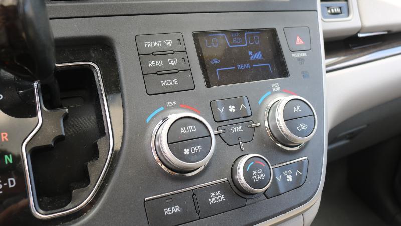 Toyota Sienna Limited Premium AWD 7-Passenger (Natl) 2020