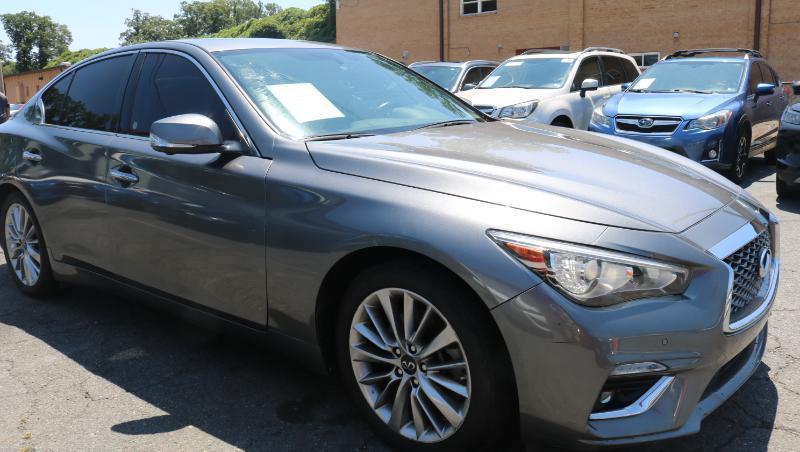 Infiniti Q50 3.0t LUXE RWD 2021