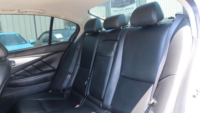 Infiniti Q50 3.0t LUXE RWD 2021