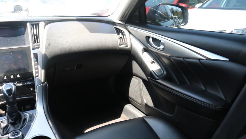 Infiniti Q50 3.0t LUXE RWD 2021