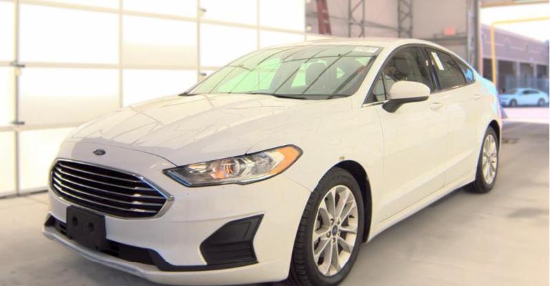 Ford Fusion Hybrid SE FWD 2020