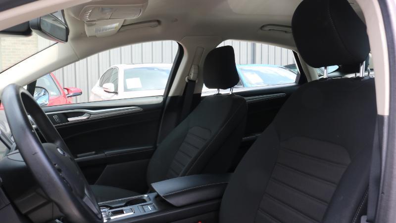 Ford Fusion Hybrid SE FWD 2020