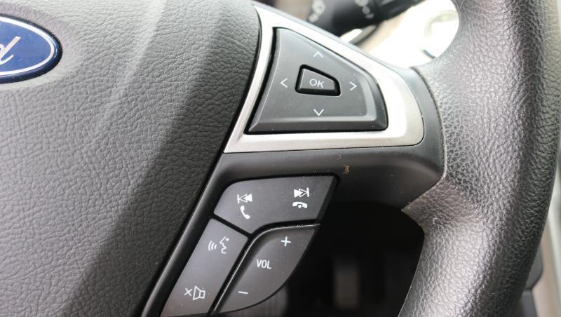 Ford Fusion Hybrid SE FWD 2020