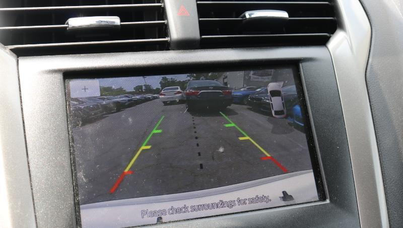 Ford Fusion Hybrid SE FWD 2020