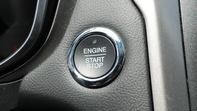 Ford Fusion Hybrid SE FWD 2020