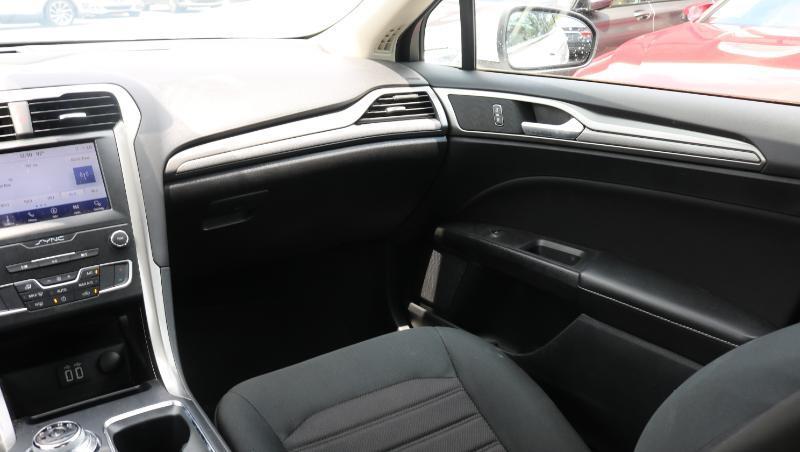 Ford Fusion Hybrid SE FWD 2020