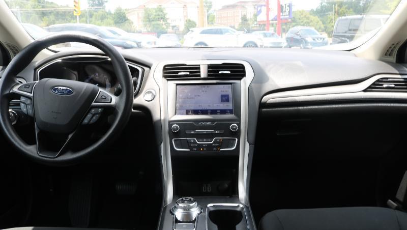 Ford Fusion Hybrid SE FWD 2020