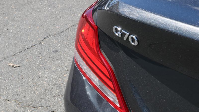 Genesis G70 2.0T Advanced RWD 2019