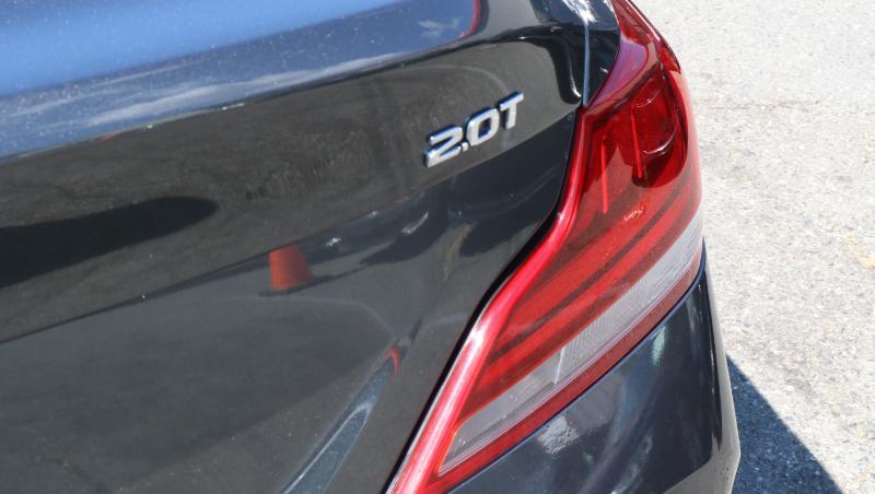 Genesis G70 2.0T Advanced RWD 2019