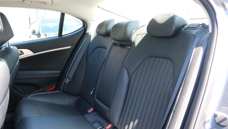 Genesis G70 2.0T Advanced RWD 2019