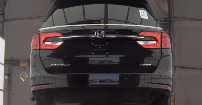 Honda Odyssey Touring Auto 2021