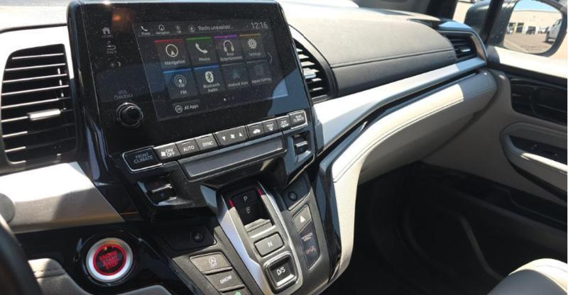 Honda Odyssey Touring Auto 2021