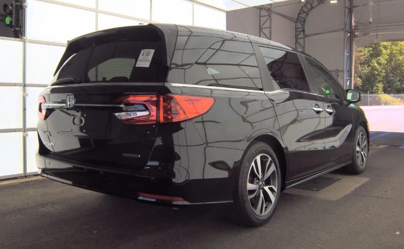 Honda Odyssey Touring Auto 2021
