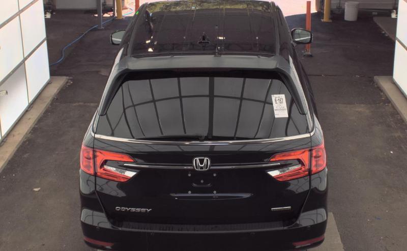 Honda Odyssey Touring Auto 2021