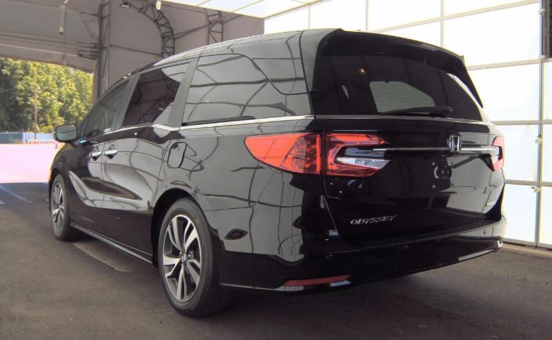 Honda Odyssey Touring Auto 2021