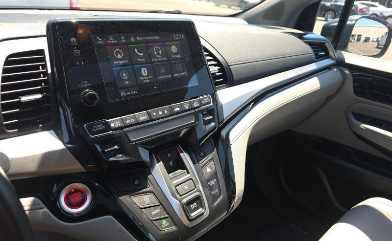 Honda Odyssey Touring Auto 2021