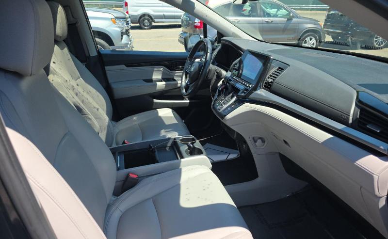 Honda Odyssey Touring Auto 2021