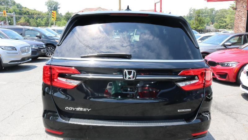 Honda Odyssey Touring Auto 2021
