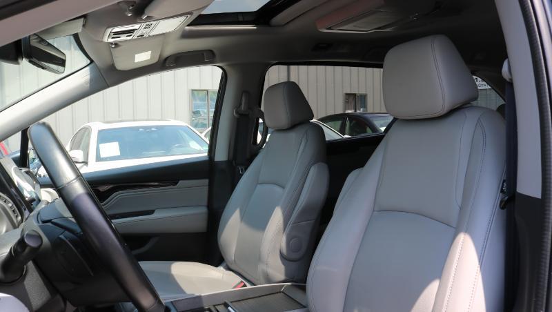 Honda Odyssey Touring Auto 2021