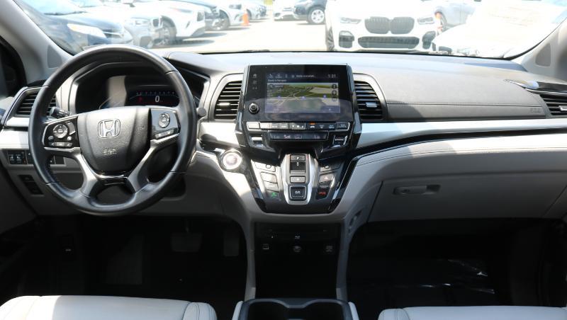 Honda Odyssey Touring Auto 2021