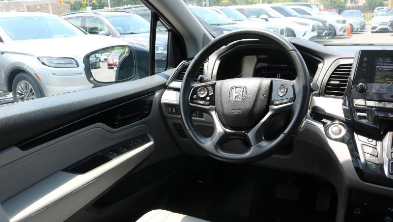 Honda Odyssey Touring Auto 2021