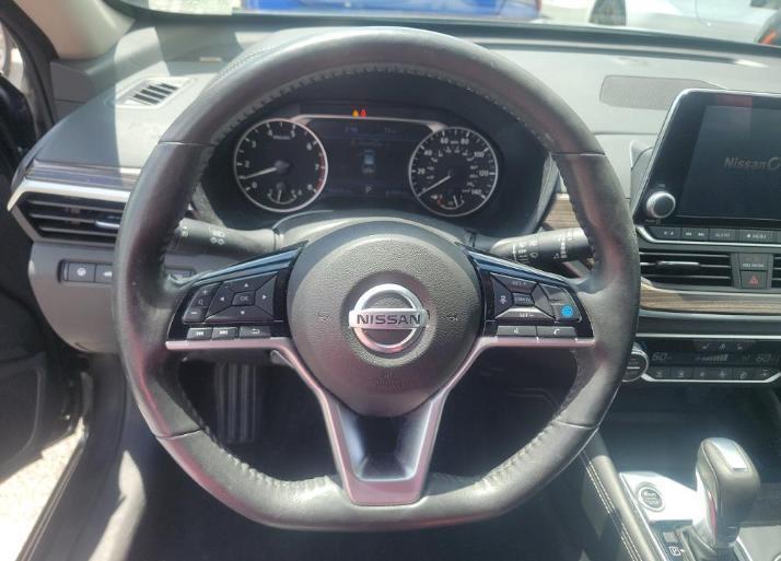 Nissan Altima 2.5 SL AWD Sedan 2022