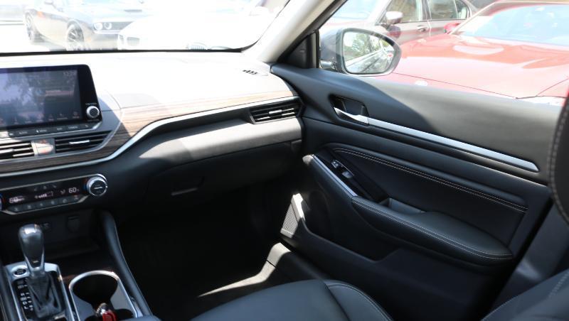 Nissan Altima 2.5 SL AWD Sedan 2022