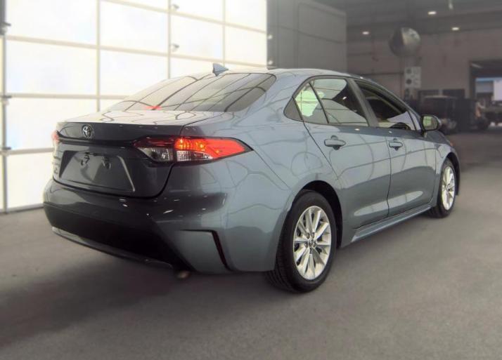 Toyota Corolla LE CVT (Natl) 2022