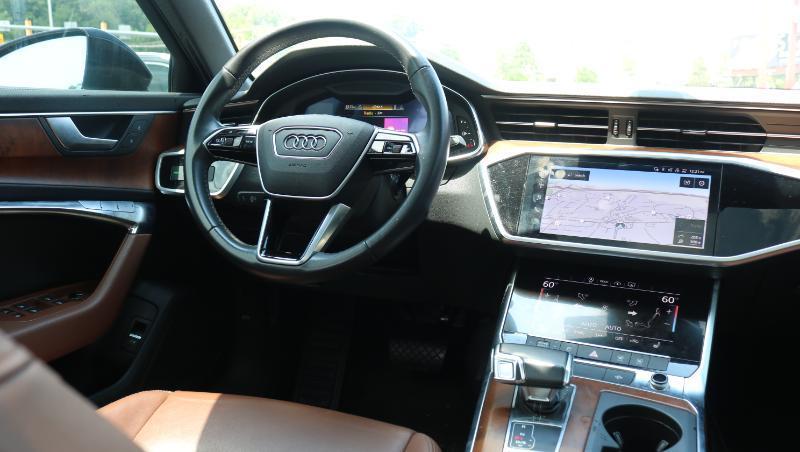 Audi A6 Sedan Premium 45 TFSI quattro 2023