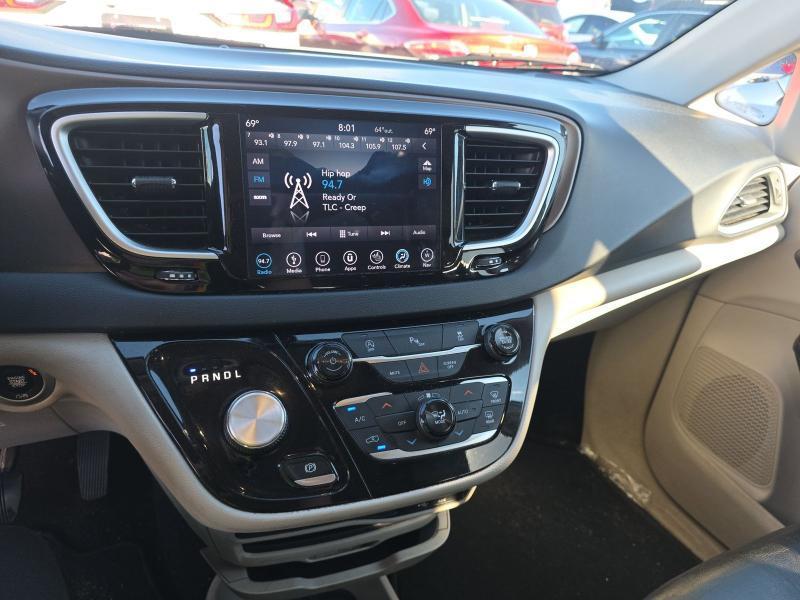 Chrysler Pacifica Touring L FWD 2018