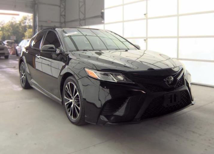 Toyota Camry SE Auto (Natl) 2019