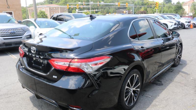 Toyota Camry SE Auto (Natl) 2019