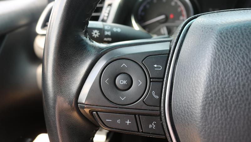 Toyota Camry SE Auto (Natl) 2019