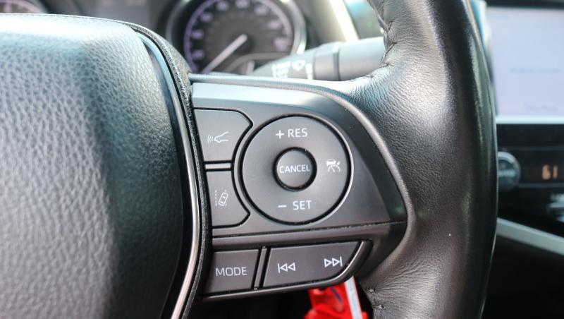 Toyota Camry SE Auto (Natl) 2019