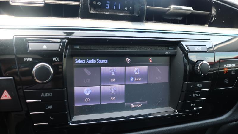 Toyota Corolla 4dr Sdn CVT S w/Special Edition Pkg (Natl) 2016