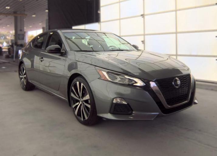 Nissan Altima 2.5 SR Sedan 2022