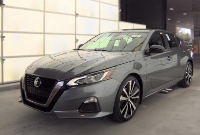 Nissan Altima 2.5 SR Sedan 2022