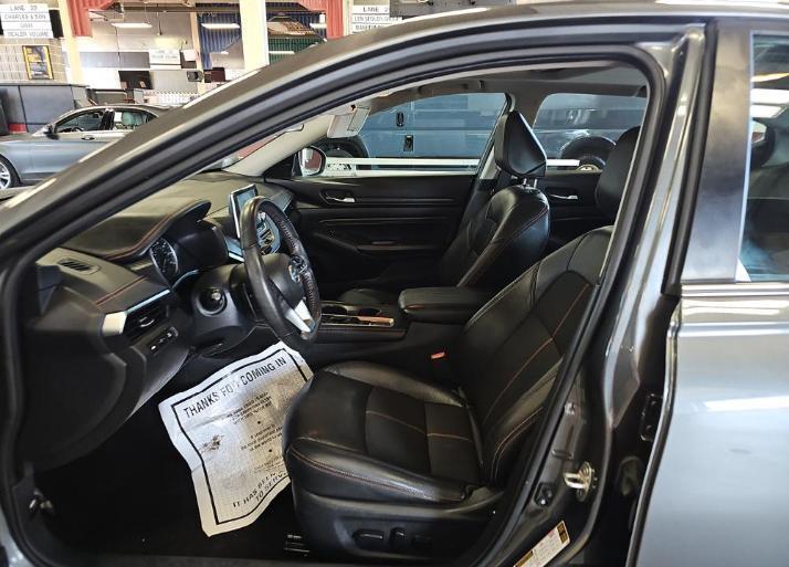 Nissan Altima 2.5 SR Sedan 2022