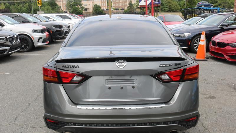 Nissan Altima 2.5 SR Sedan 2022